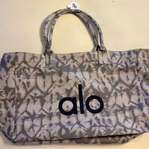 ALO Yoga Black and Gray Patterned Tote Bag